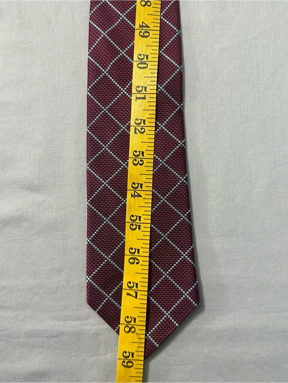 Brooks Brothers 346 Mens Necktie Pure Silk Burgundy Red Silver Plaid USA Made